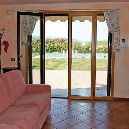 Nyaraló Four Bedroom Holiday Pg With A Fireplace 01 Città di Castello